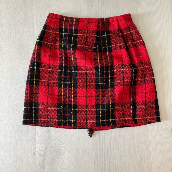 Vintage red quilt wrap skirt  size 9– although waist measures 26-27 - Picture 2 of 6